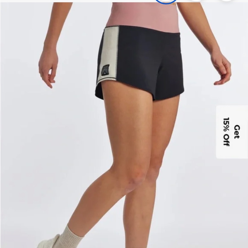 Oiselle high rise Rogan short size 8